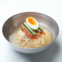 本場韓国冷麺